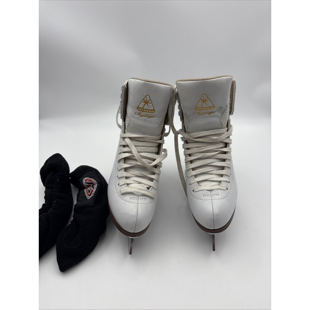 Jackson Mystique White Ice Skates Woman Size 5.5 Ultima Mark II Blades w/ Guards